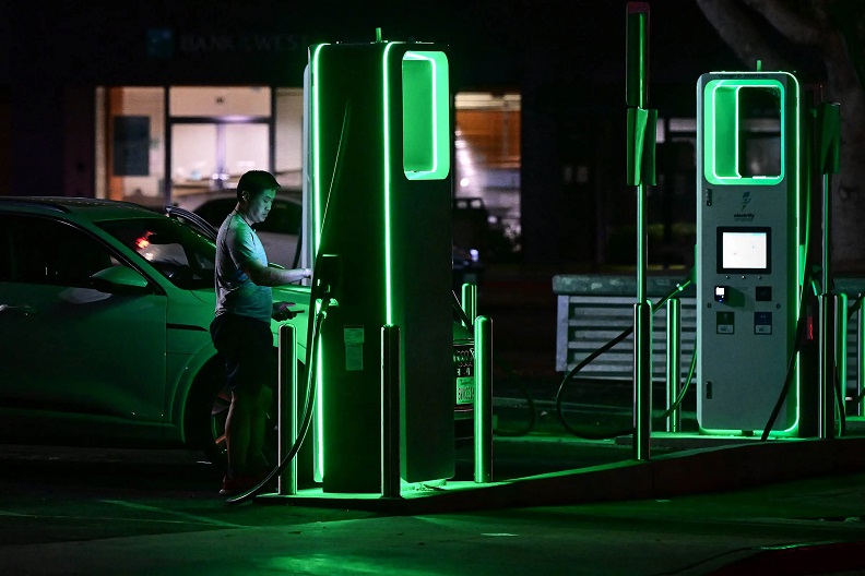 ✔️ مزایای راه اندازی جایگاه شارژ خودروهای برقی