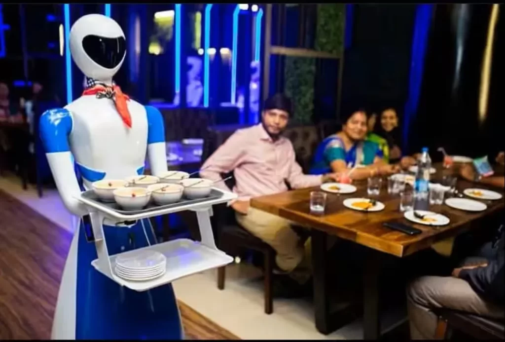 بازار هدف رستوران رباتیک