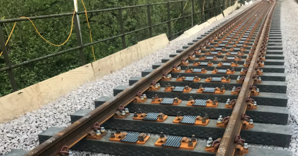 طرح توجیهی تولید تراورس کامپوزیتی (۱)