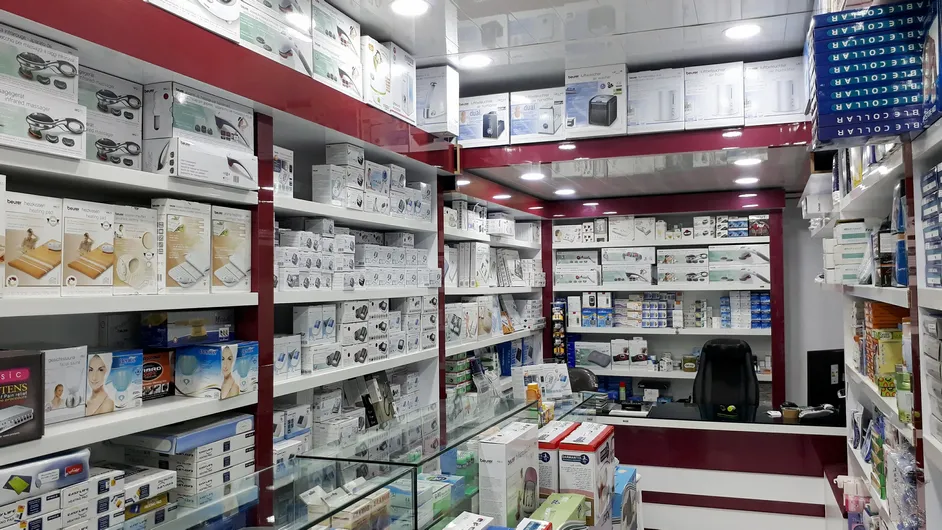 طرح توجیهی فروشگاه تجهیزات پزشکی (3)